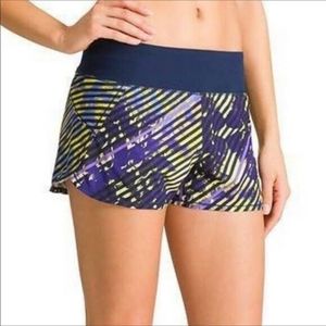 Athleta Amalfi Pulse Printed Green Blue Purple Striped Running Shorts Size M